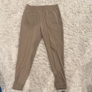 Alo Joggers Men’s Large